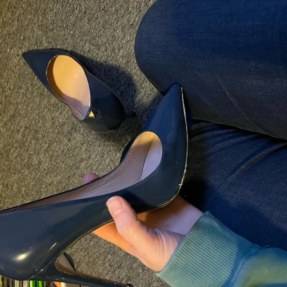 Valentino Blue Stud Heels, size 38.5 - Picture 6 of 15